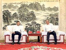 陇南市委书记张柯兵、市长刘永革会见苏如春一行——深化地企合作 携手共赢发展
